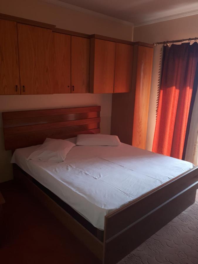 Hotel Meteor New Shtoj Εξωτερικό φωτογραφία